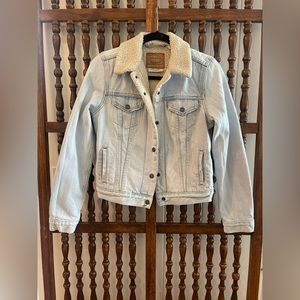 Original Levi Sherpa jacket, trucker style XS light wash